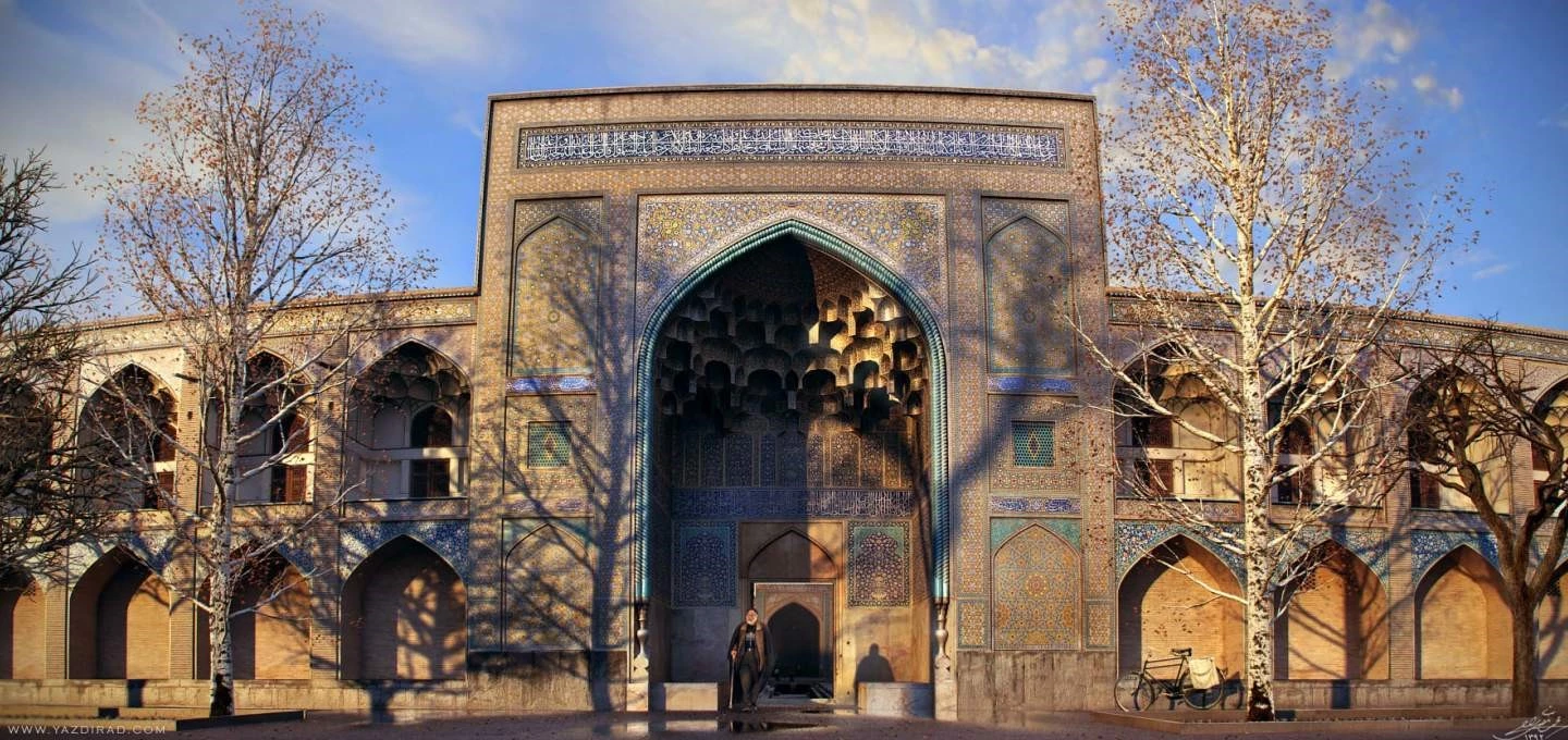 مدرسه چهار باغ از مدارس تاریخی شهر اصفهان و باغ پرندگان از دیدنی ترین باغ های ایران 